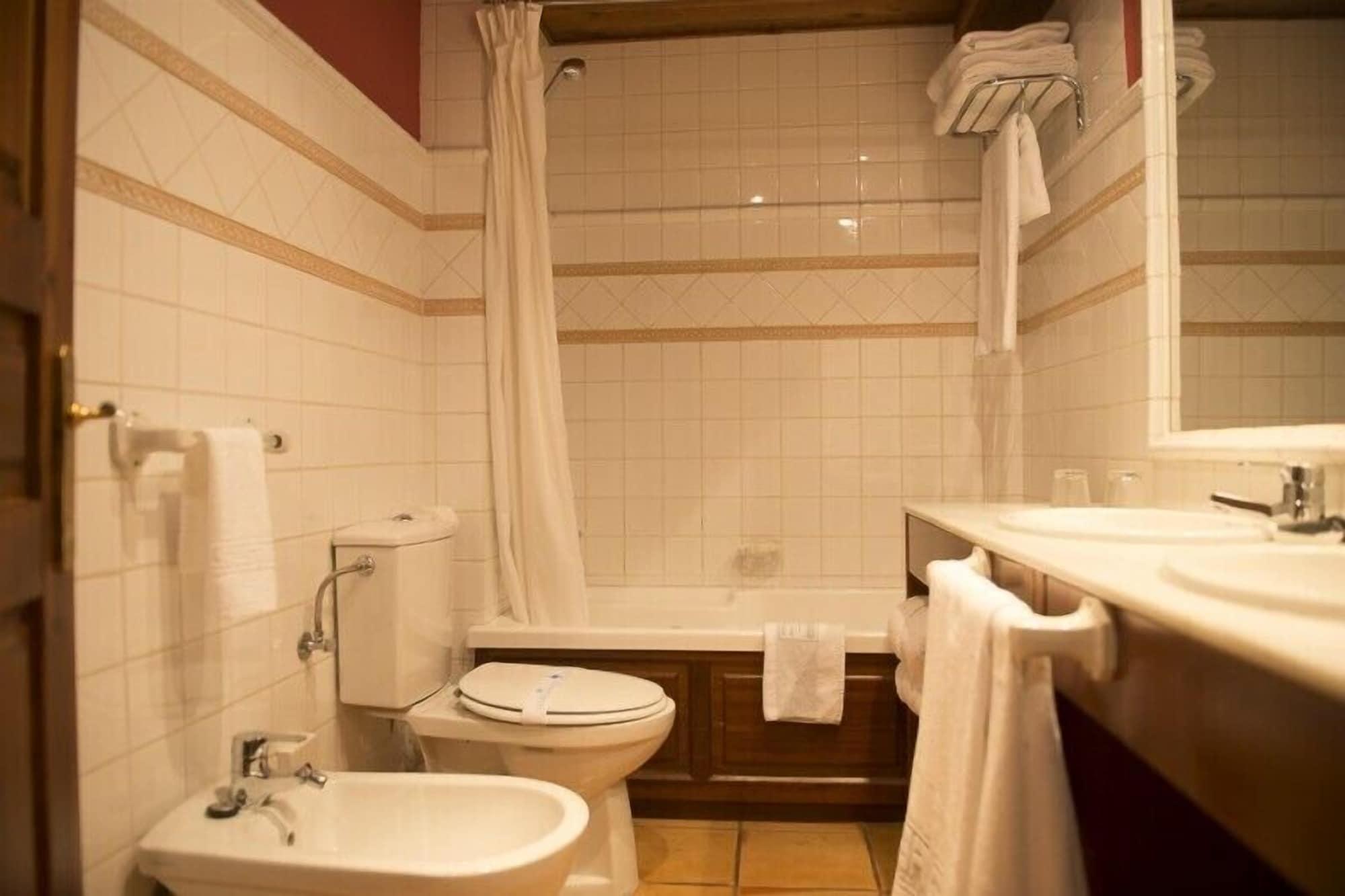 Hotel Chalet Bassibe Baqueira Beret Εξωτερικό φωτογραφία