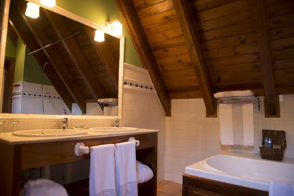 Hotel Chalet Bassibe Baqueira Beret Εξωτερικό φωτογραφία