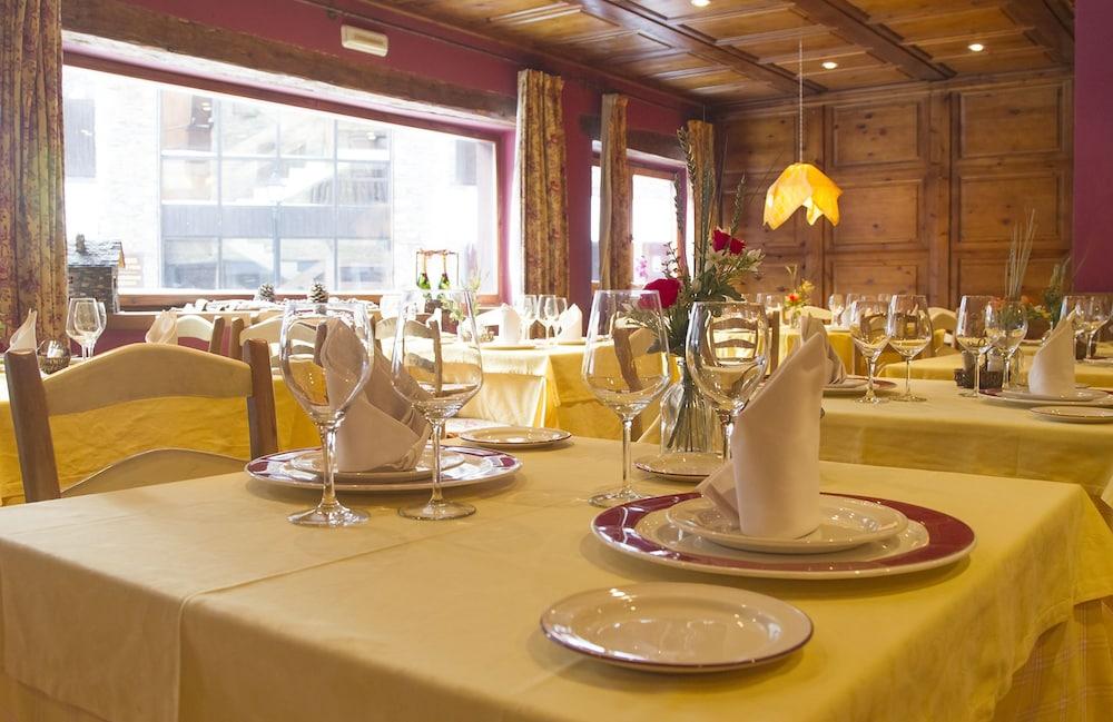 Hotel Chalet Bassibe Baqueira Beret Εξωτερικό φωτογραφία