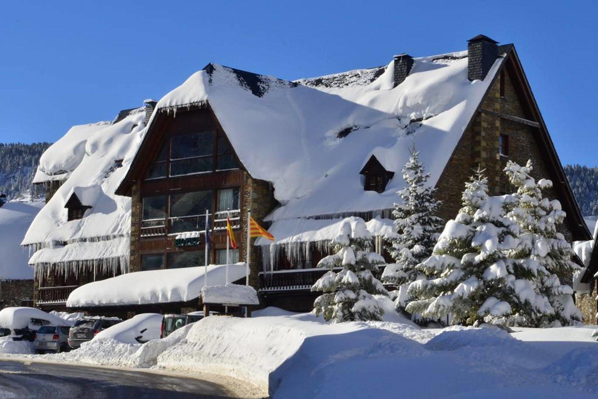Hotel Chalet Bassibe Baqueira Beret Εξωτερικό φωτογραφία