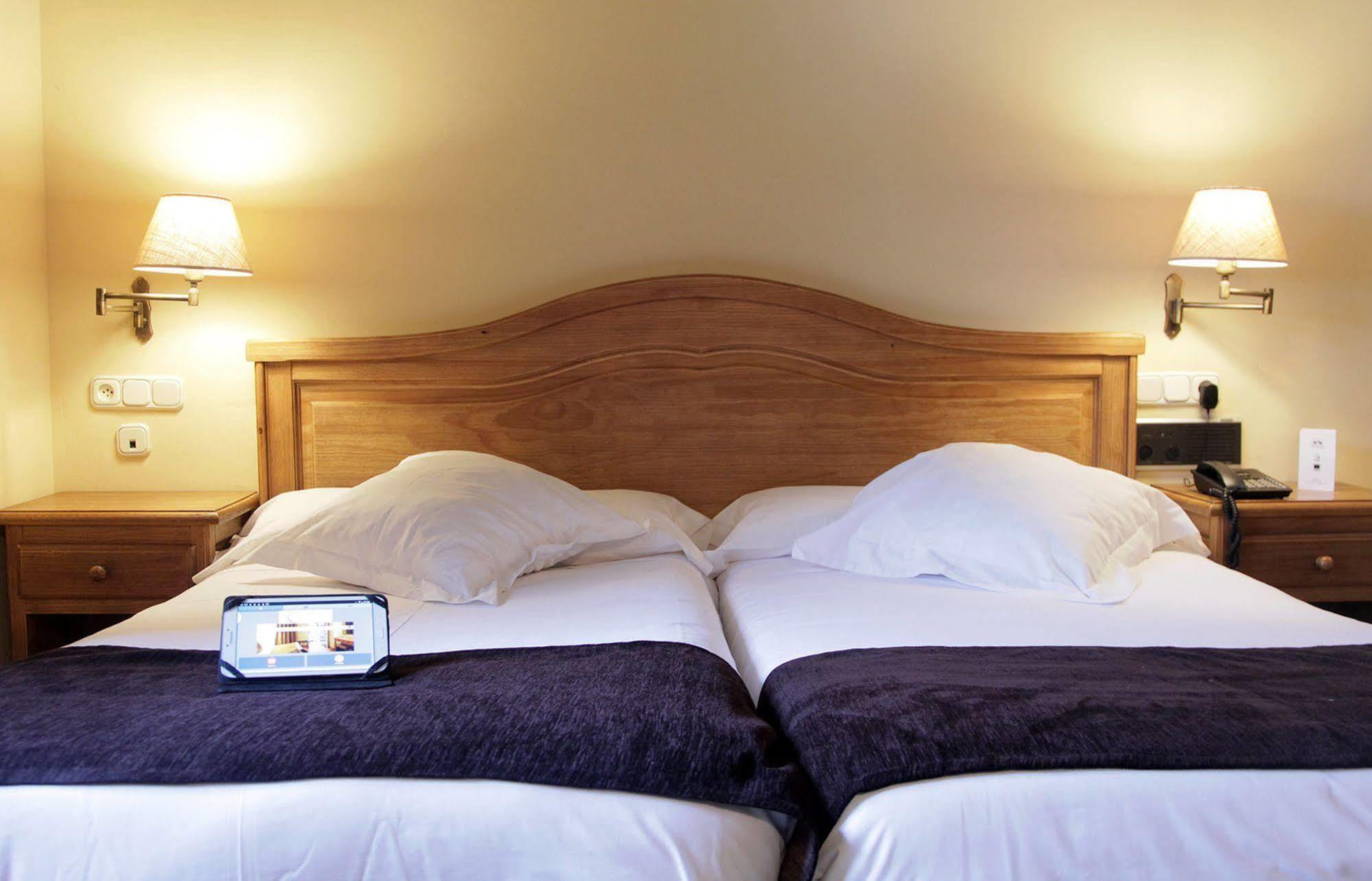 Hotel Chalet Bassibe Baqueira Beret Εξωτερικό φωτογραφία
